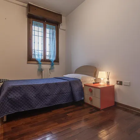 Residenza Capuano - Affitti Brevi Italia Μόντενα